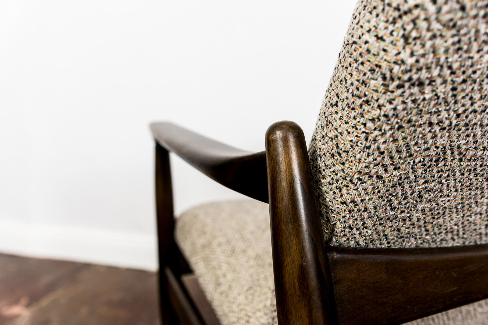 Pair of restored vintage GFM-64 armchairs by Edmund Homa, 1960s