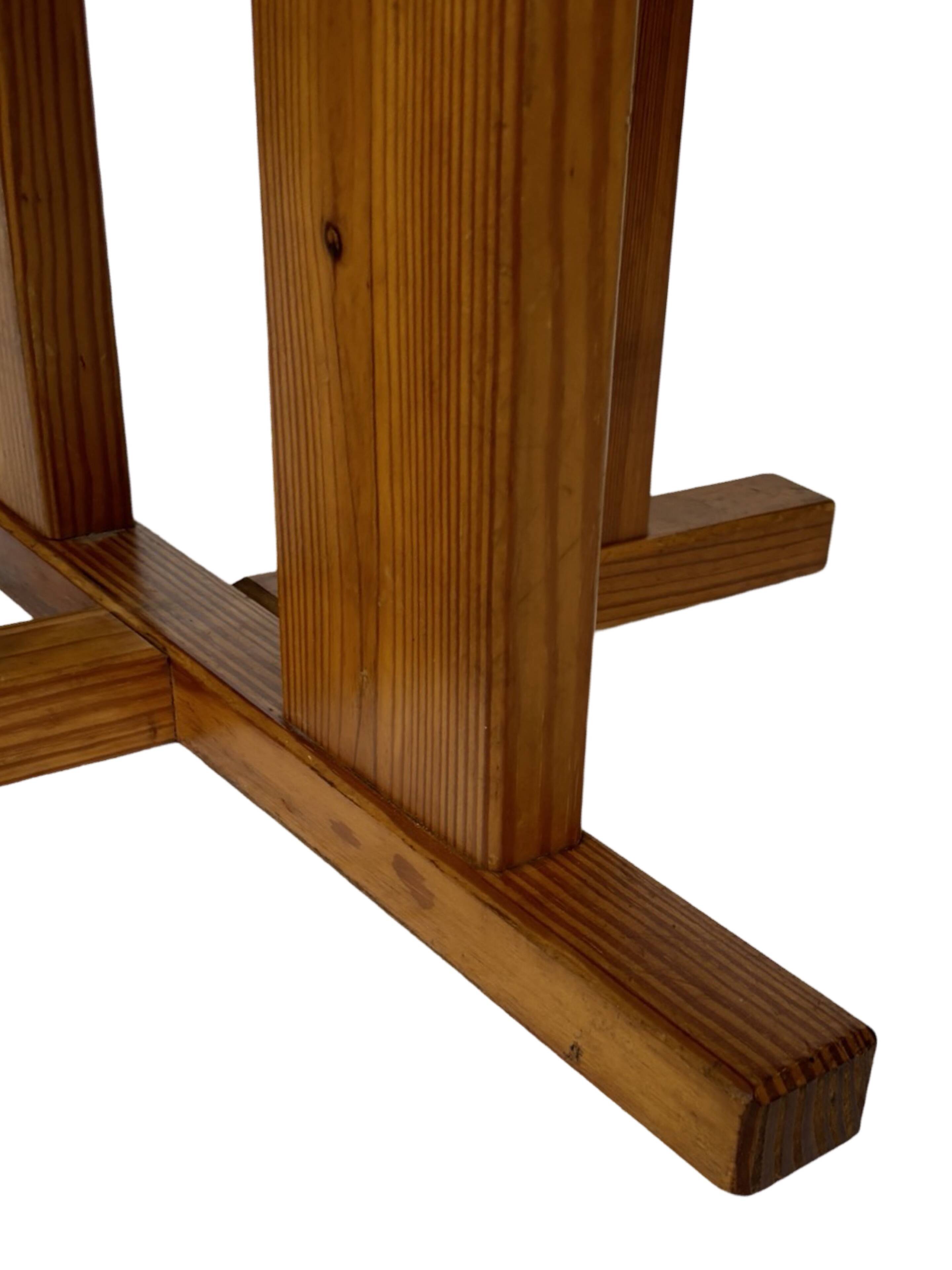 Vintage Design Pine Dining Table, Oval Table from the 1970s