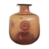 Vase en verre transparent violet