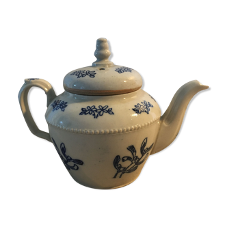 Small enamelled teapot Chinese style