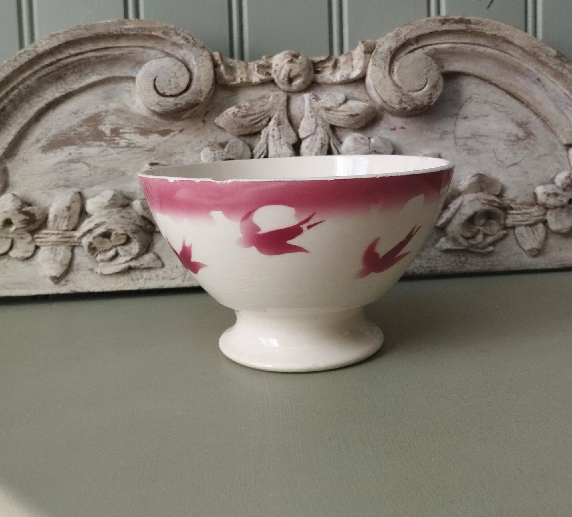 Badonviller earthenware bowl "Swallows"