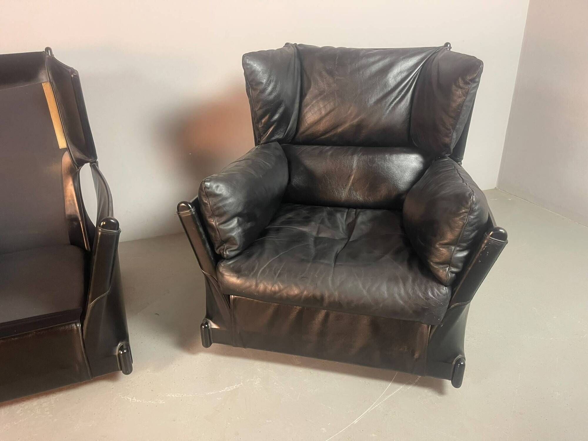 Cassina Lounge Chairs ‘Viola d’Amore’ by Piero de Martini