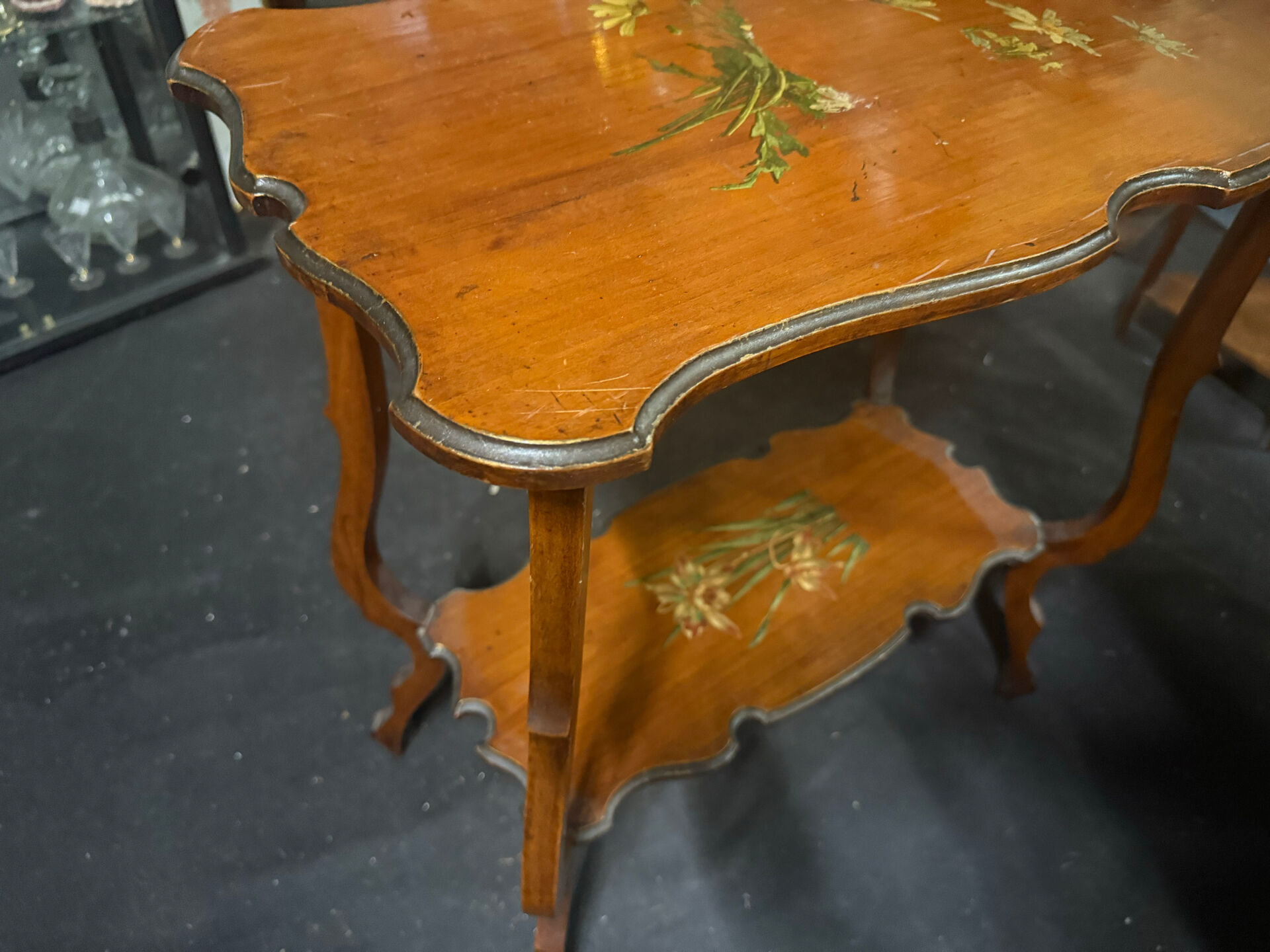Table marqueté art nouveau