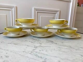 Ensemble de 5 tasses et sous-tasses jaune poussin Moulin des Loups années 50