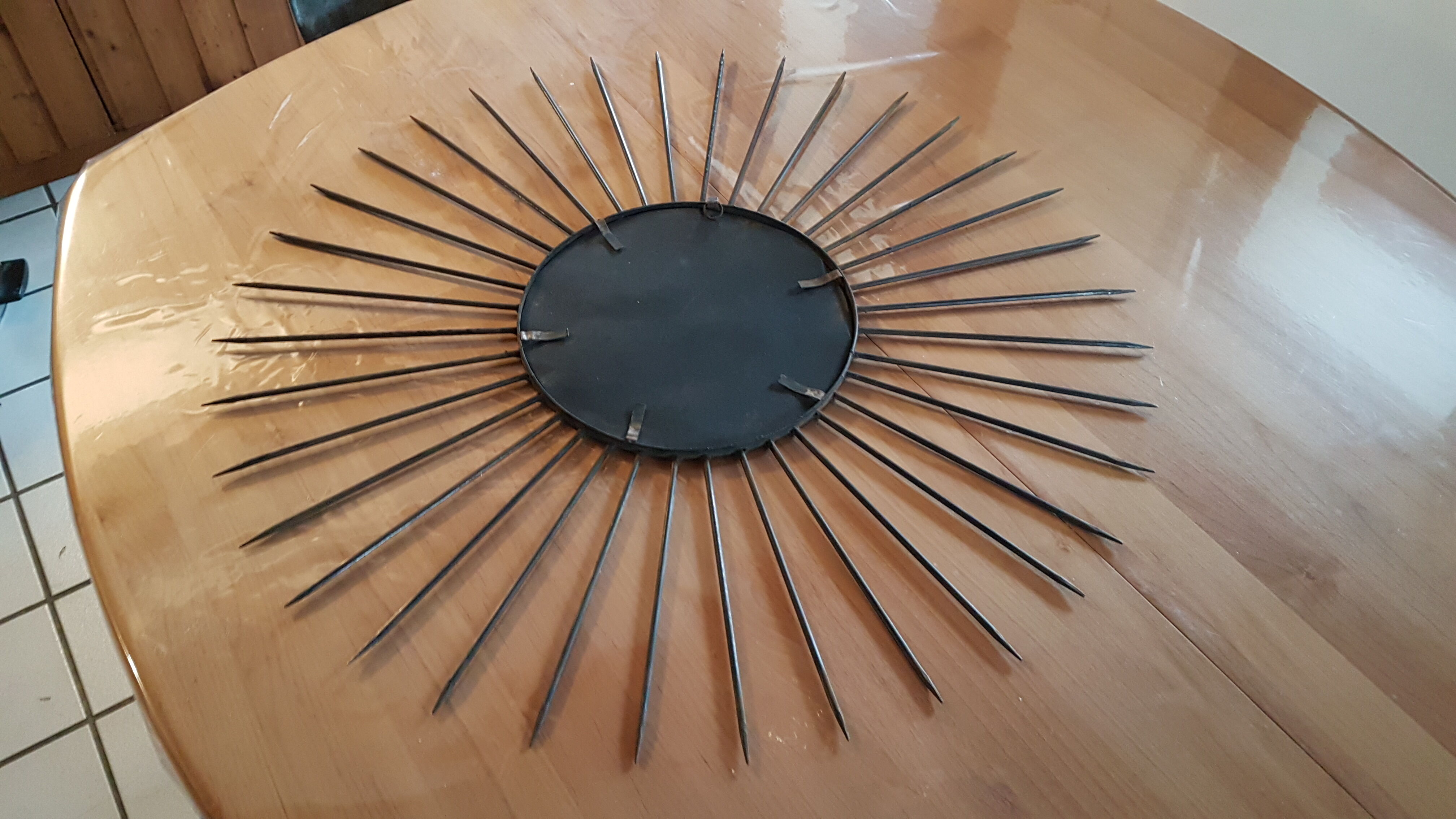 Former witch diameter 73cm wrought iron mirror