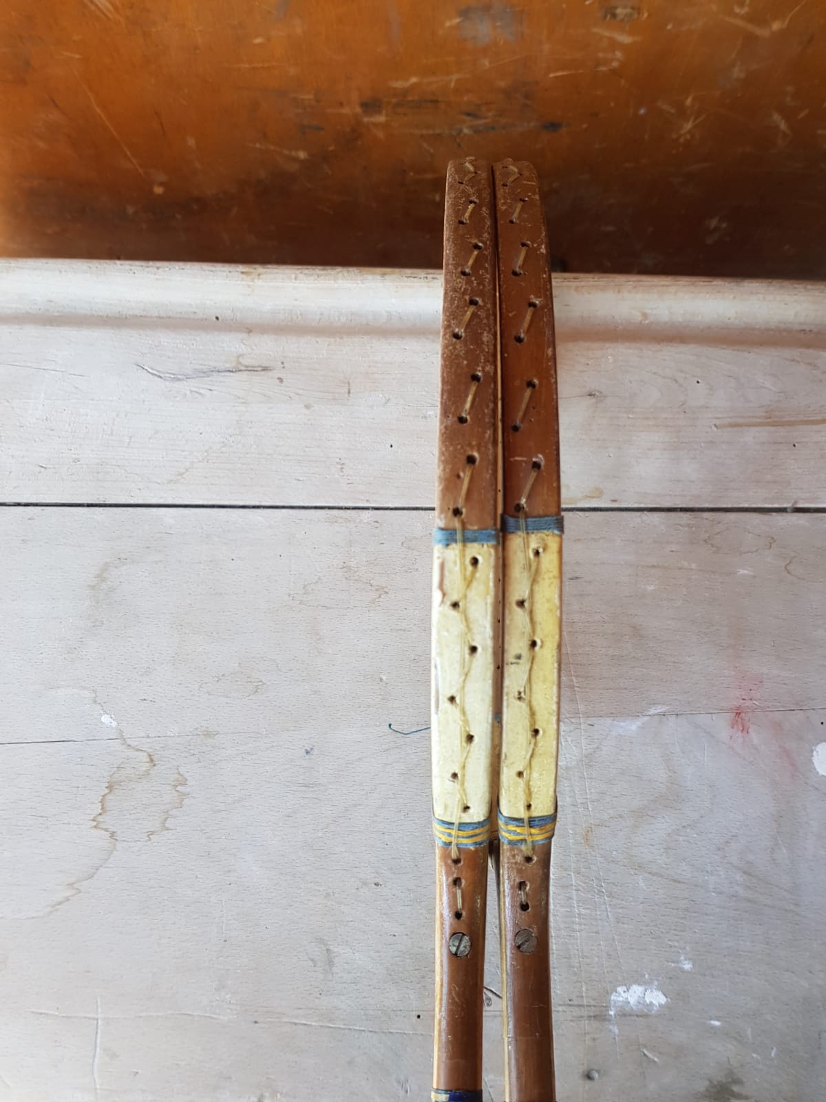 Pair old badminton racket Lily wood
