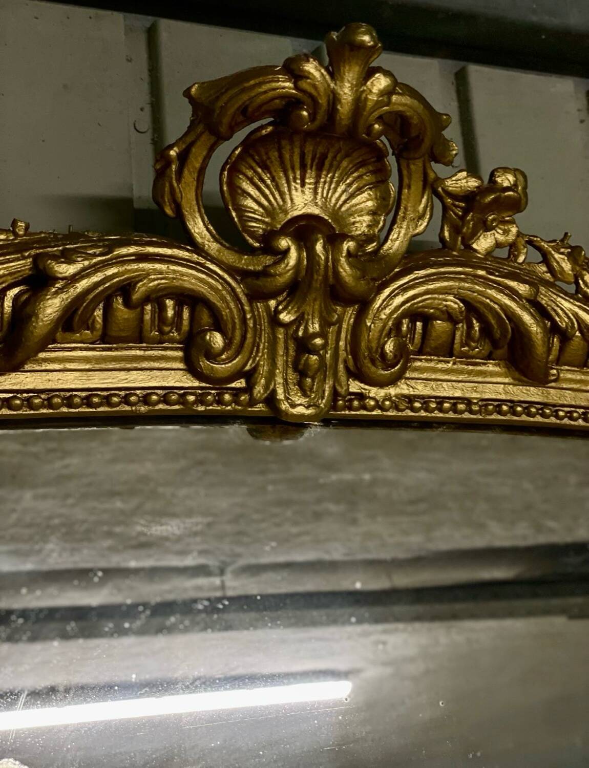 Miroir ancien Louis Philippe fronton doré - 191 x 90 cm