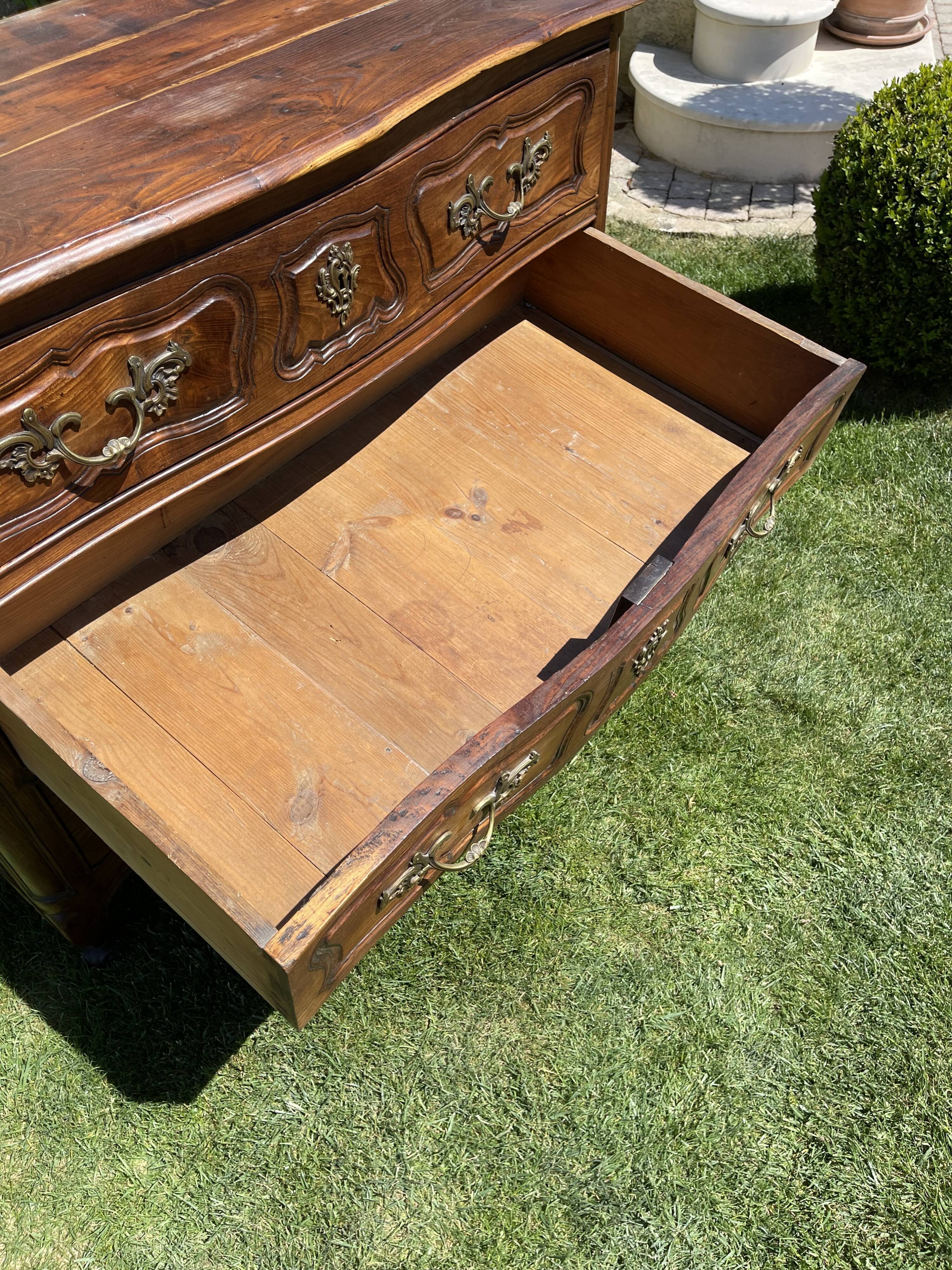 Commode in cherry tree of louis XV - eighteenth century