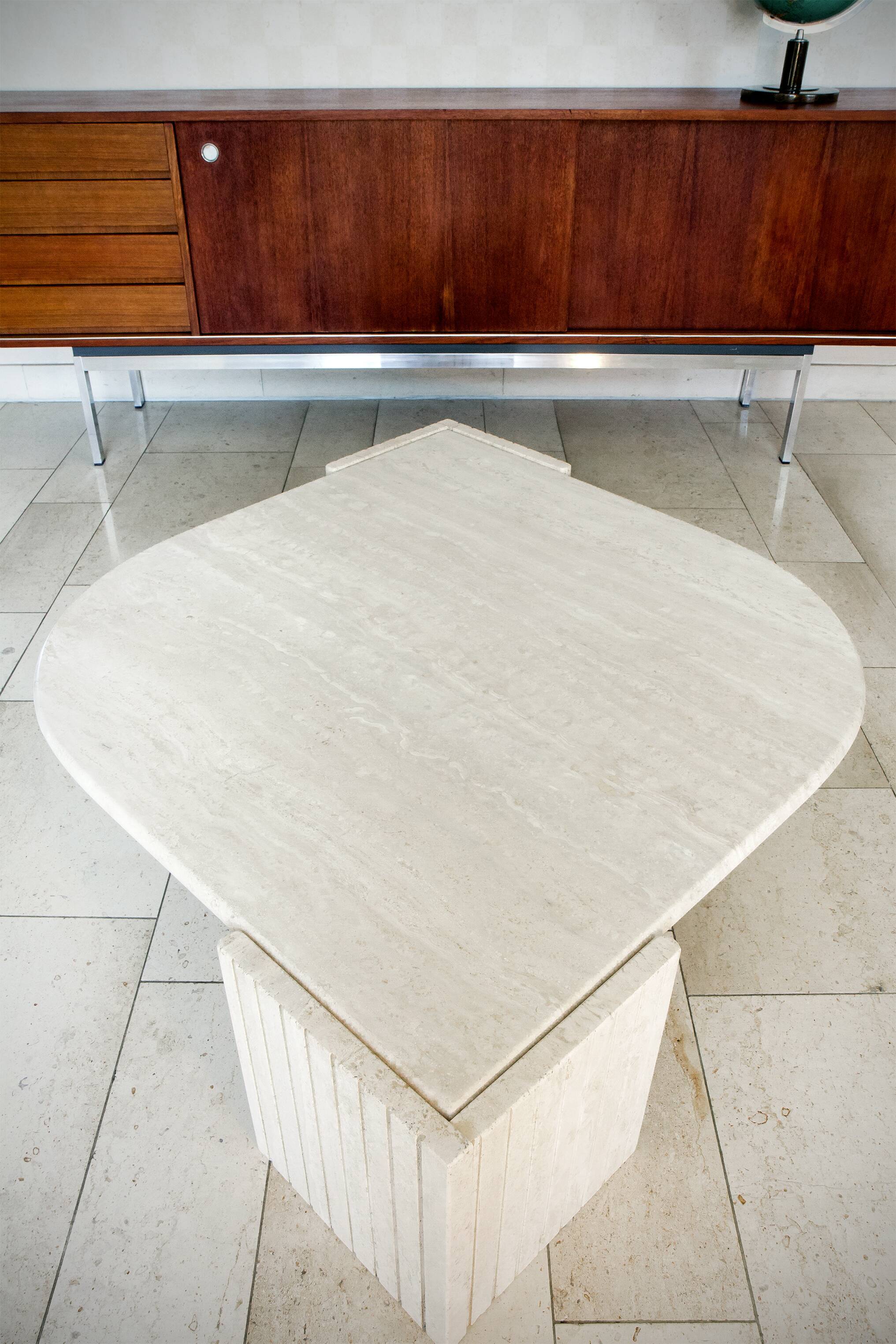 Roche Bobois coffee table formed in travertine 1970/80