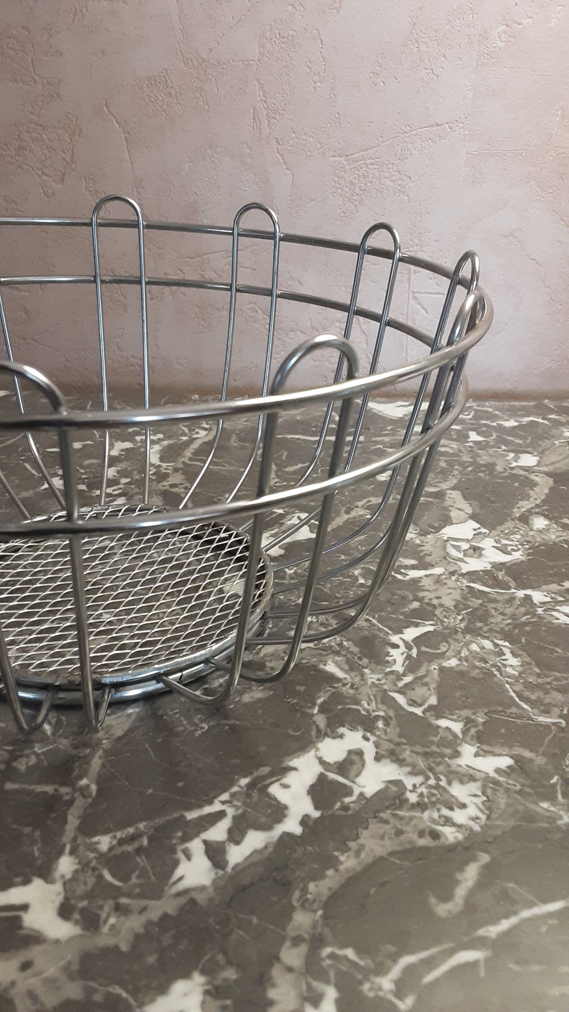 Stainless steel fruit basket