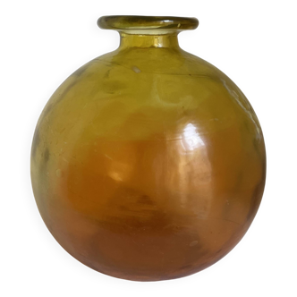 Set of 17 decorative items