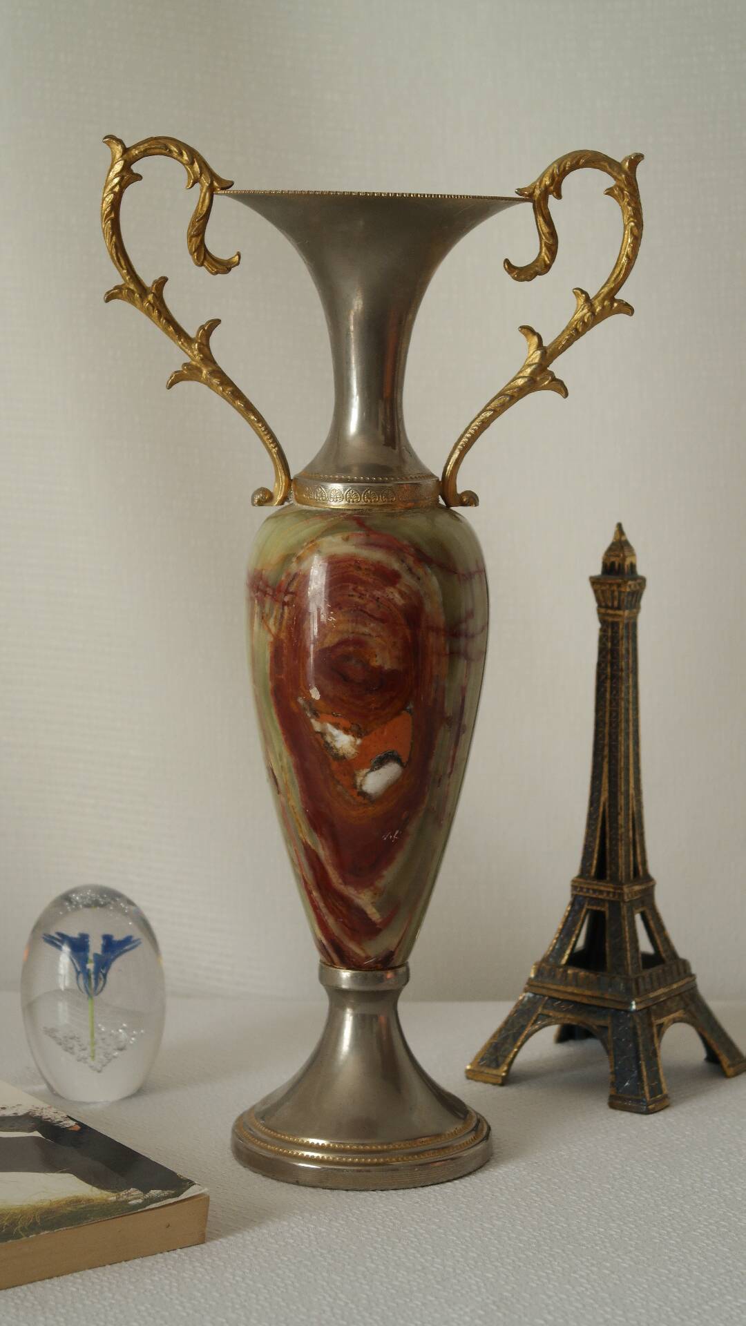 Amphore en onyx et etain vintage