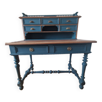 Louis Philippe stepped desk