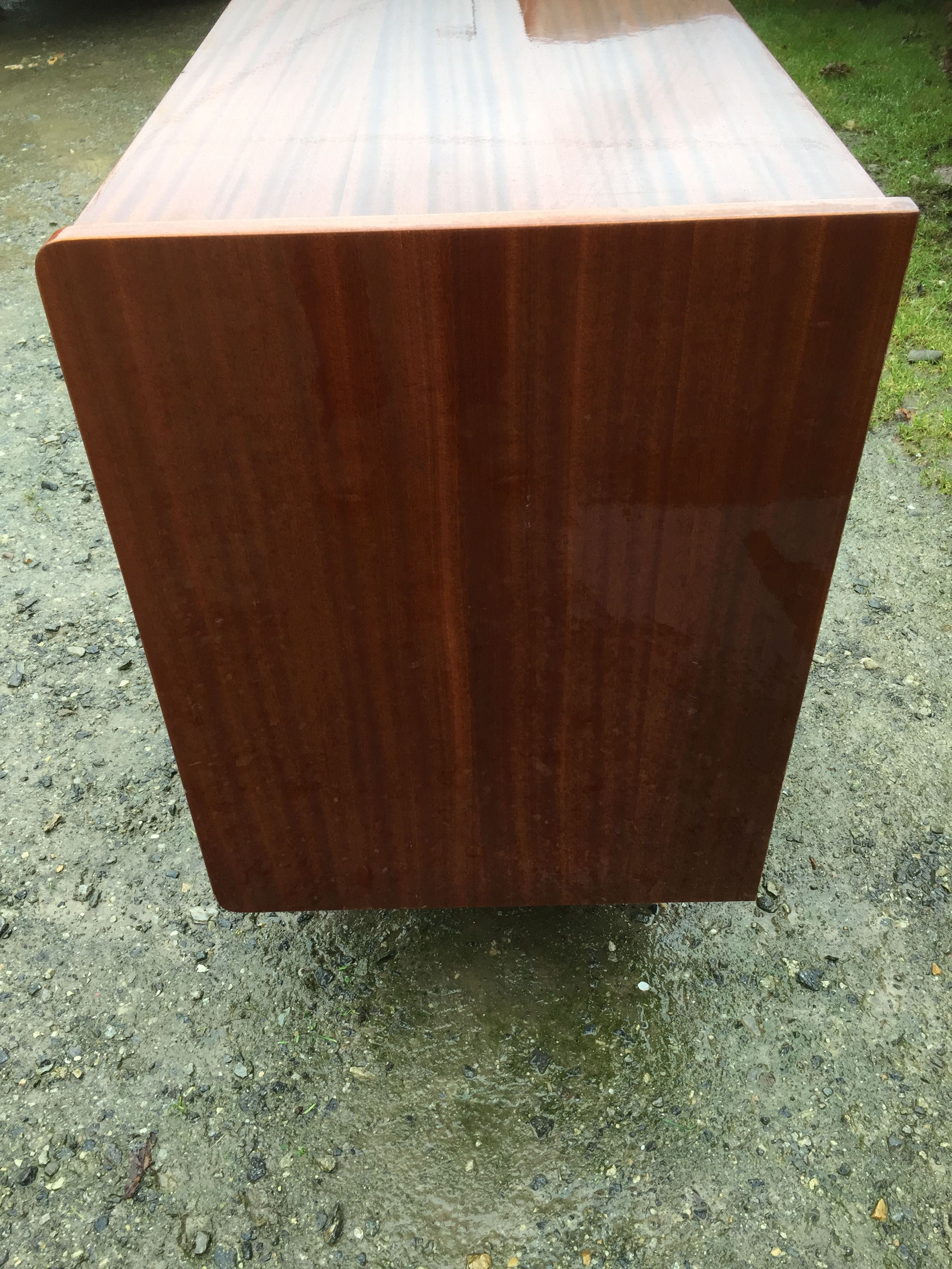 Vintage chest of drawers with 3 drawers in varnished teak
