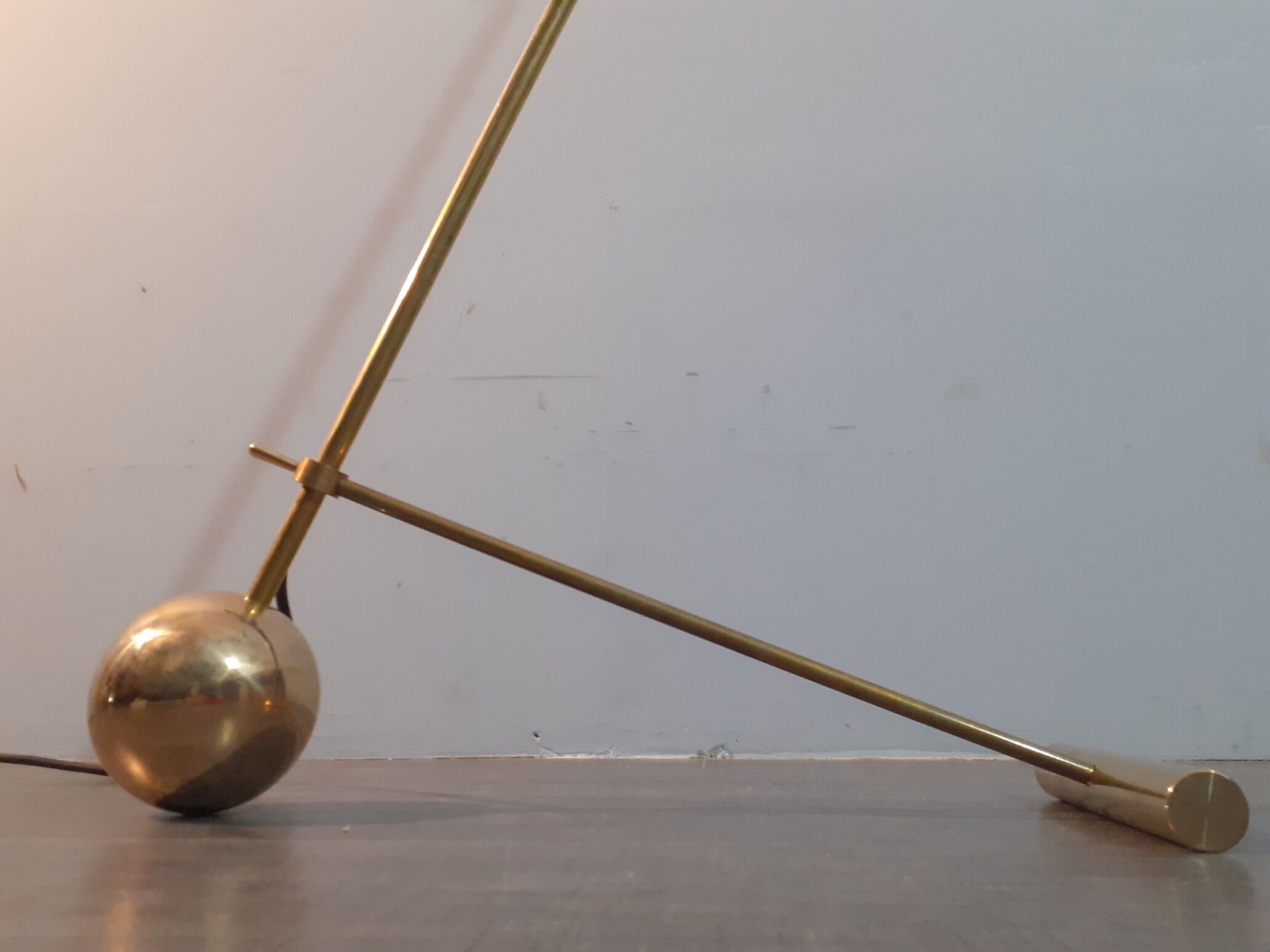Italian Lamppost in Ball, Brass Spot diabolo double focus, Style 1950s