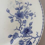 1 round serving dish vintage K and G Luneville Dutch model 2106122