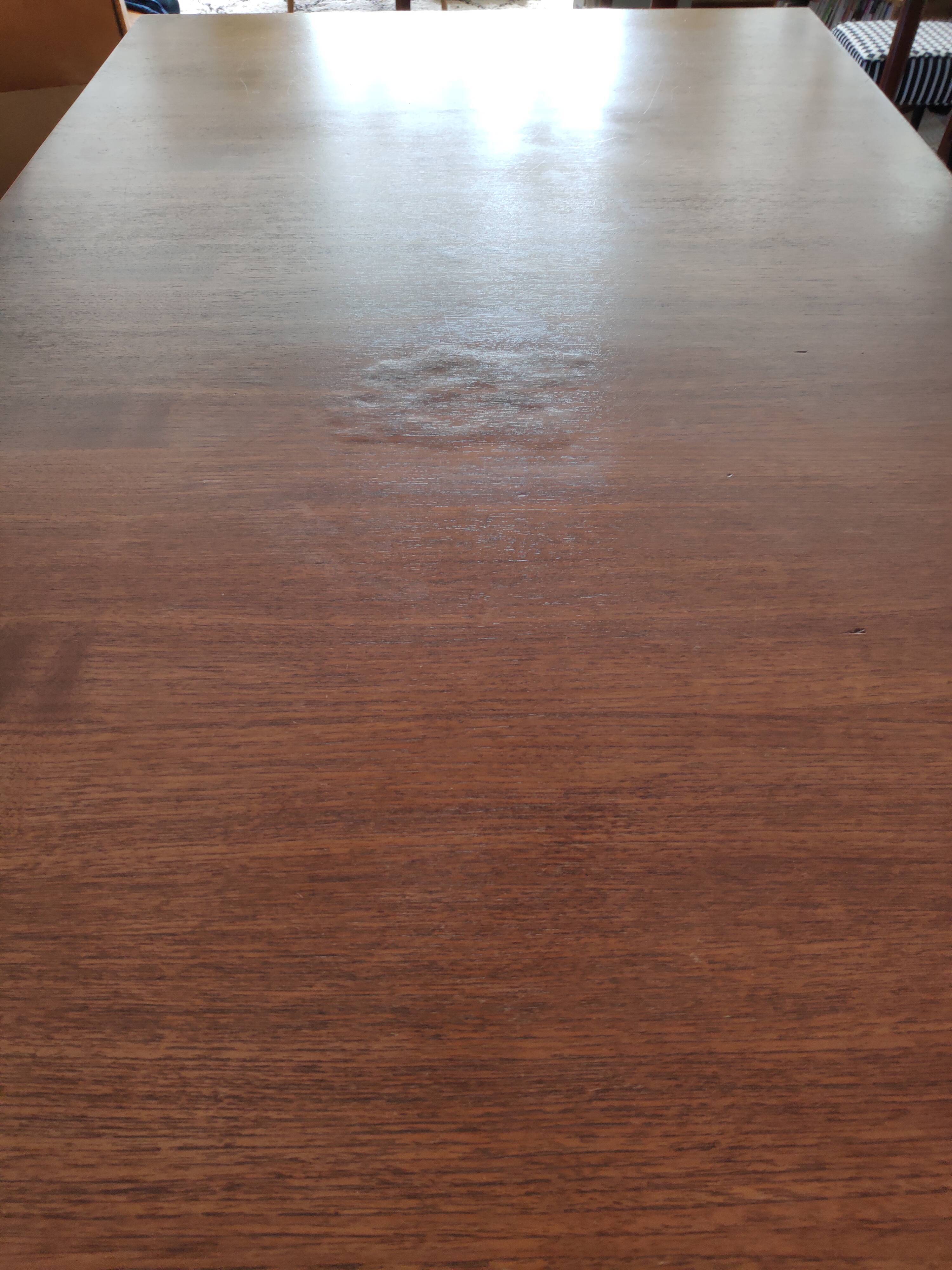 Scandinavian dining expandable room table
