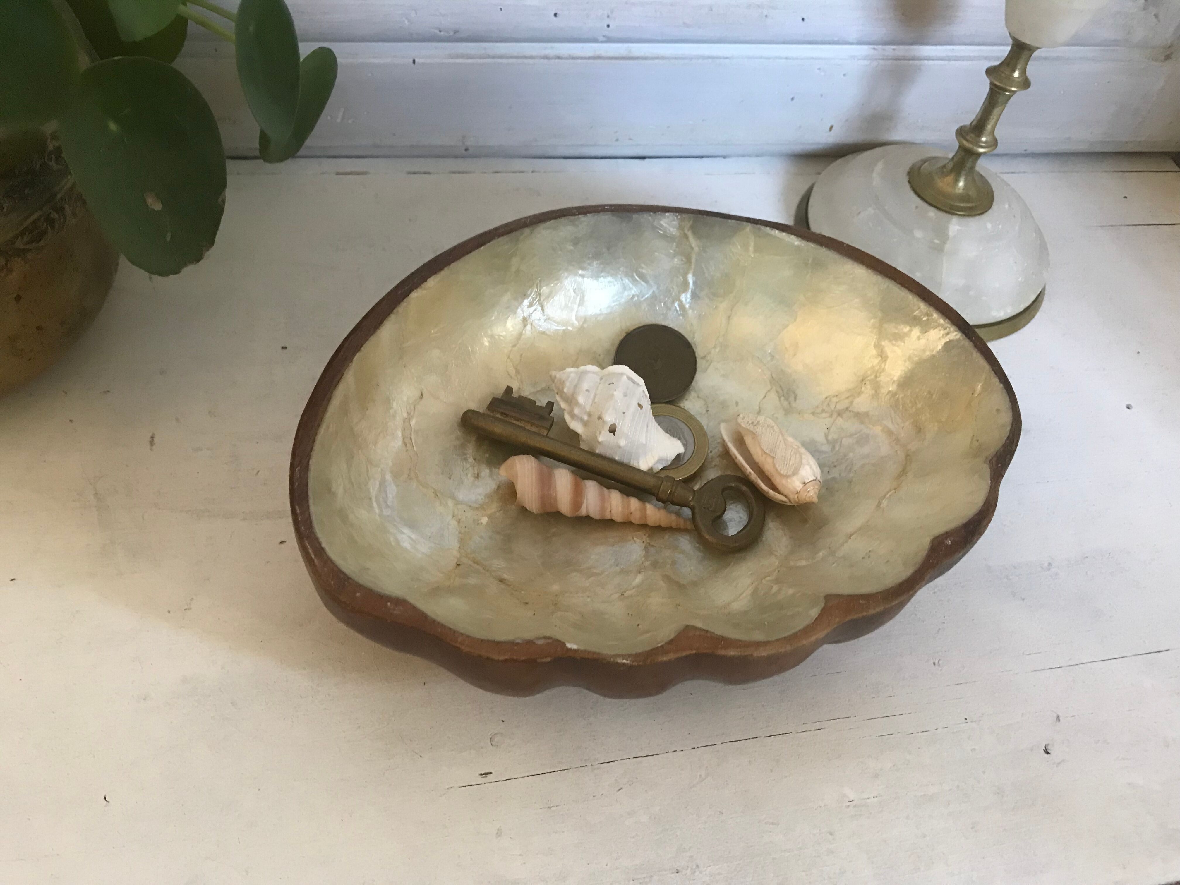 Vintage wood and mother-of-pearl pockets