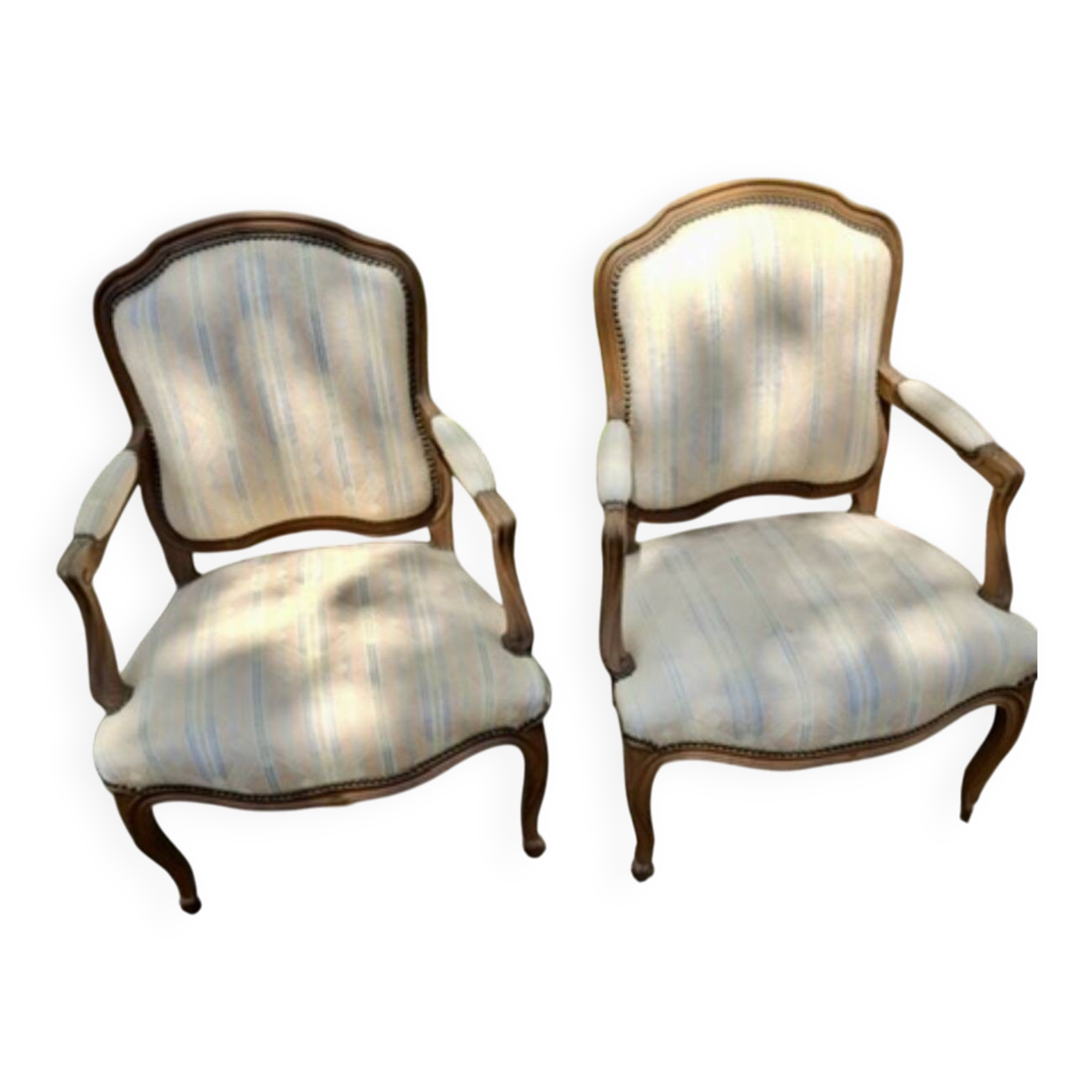 Paire de fauteuils style Louis XV