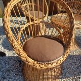 Rattan lounge