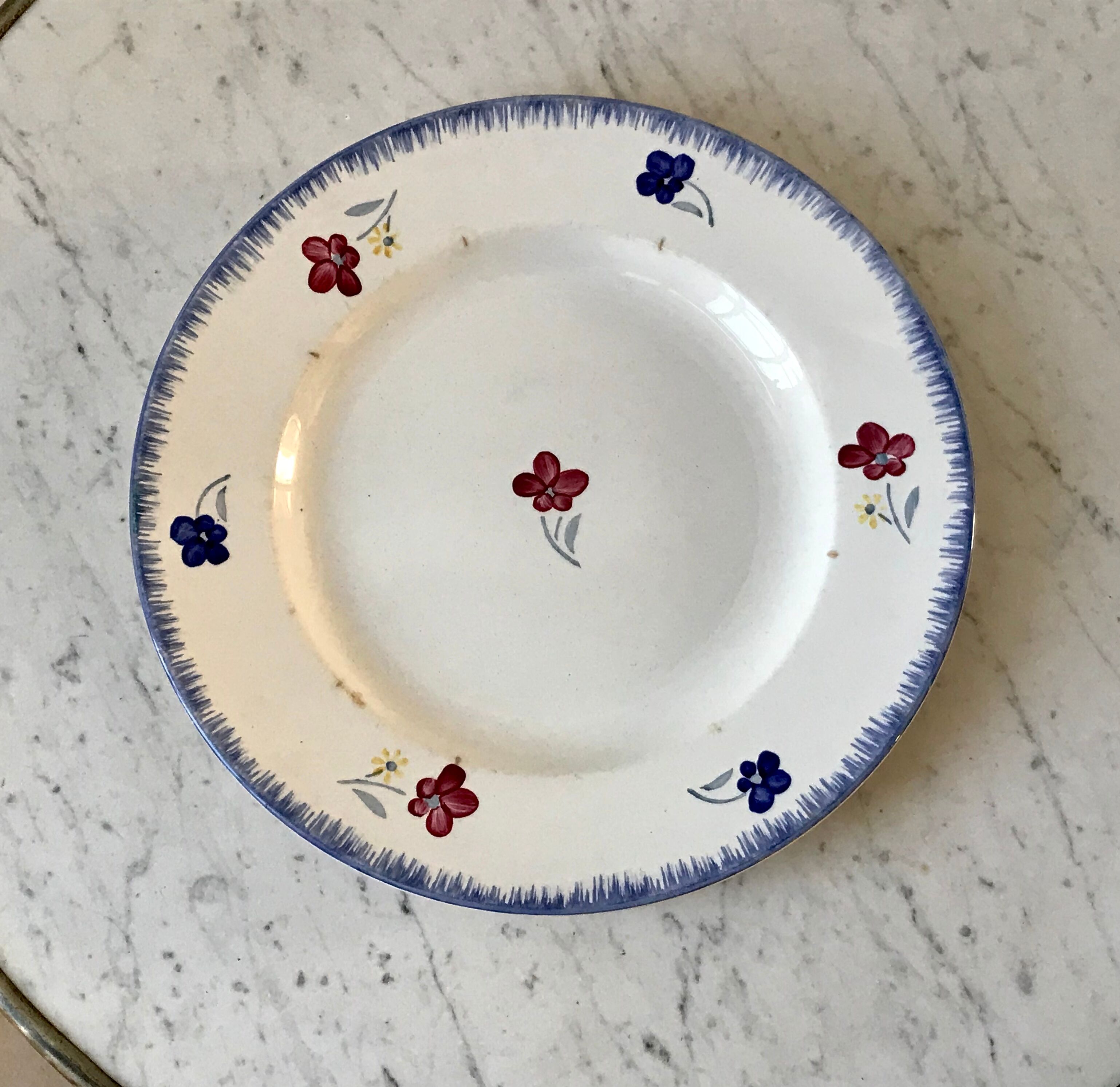 Round dish digoin sarreguemines model "mary lou" 40s