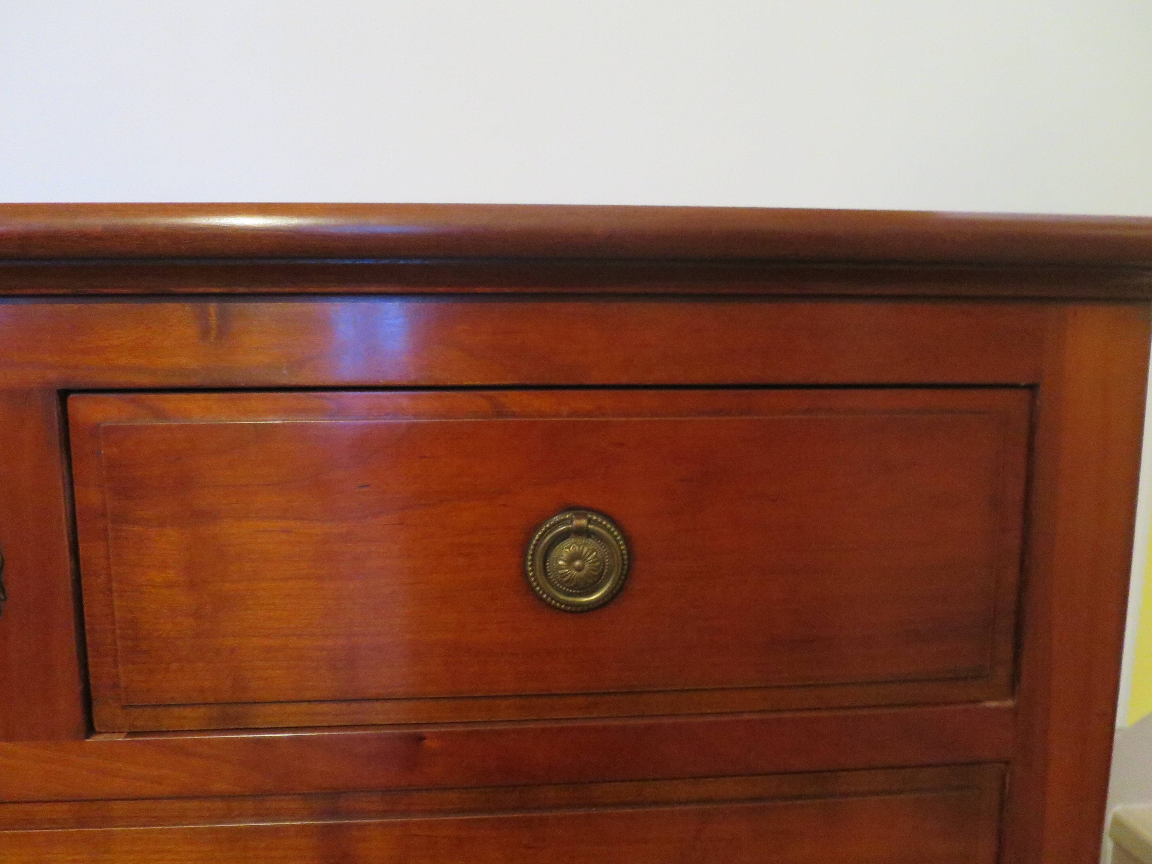 Antique - chest of drawers - 4 drawers - solid wood - cherry