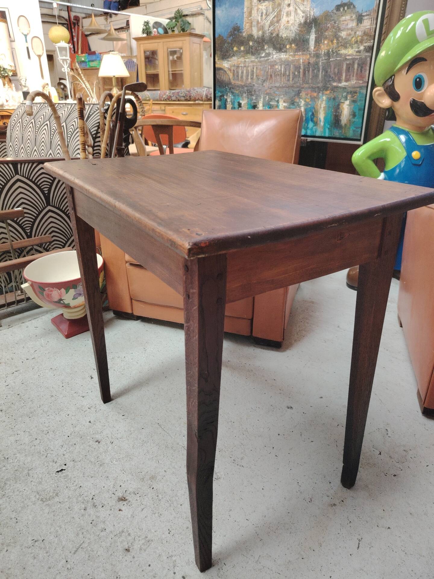 Small patinated solid wood side table with tapered legs - 1900