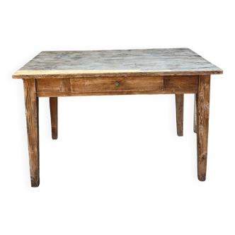 Farmhouse table