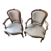 2 magnificent cabriolet armchairs in Louis XV style – Cream leather