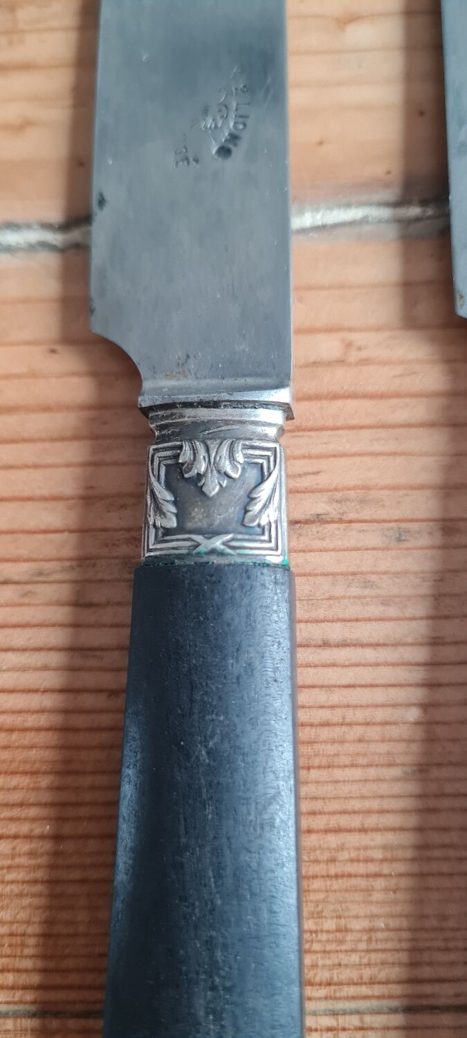 Set of 6 knives in bakelite and forged steel