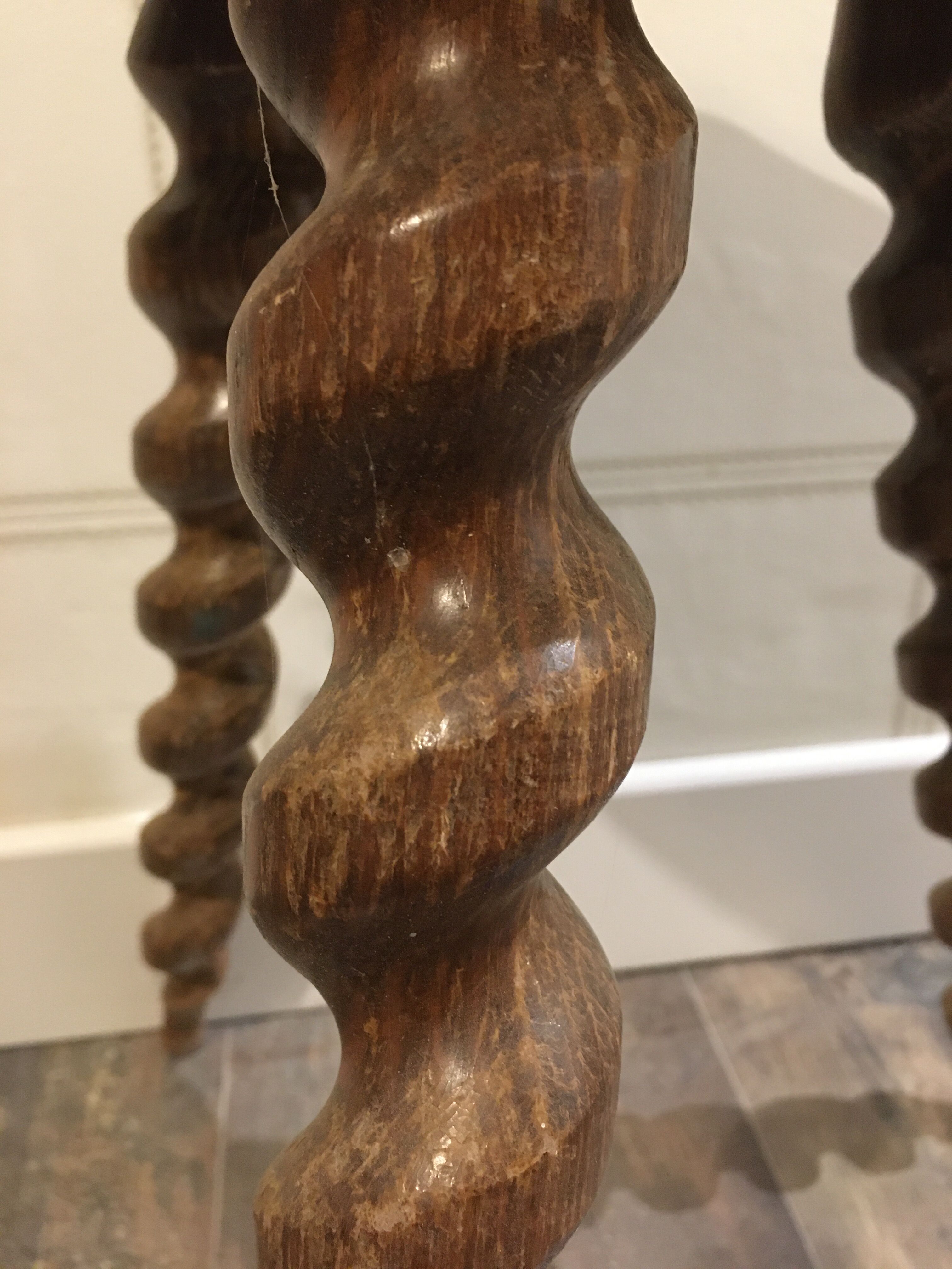 Tabouret tripode