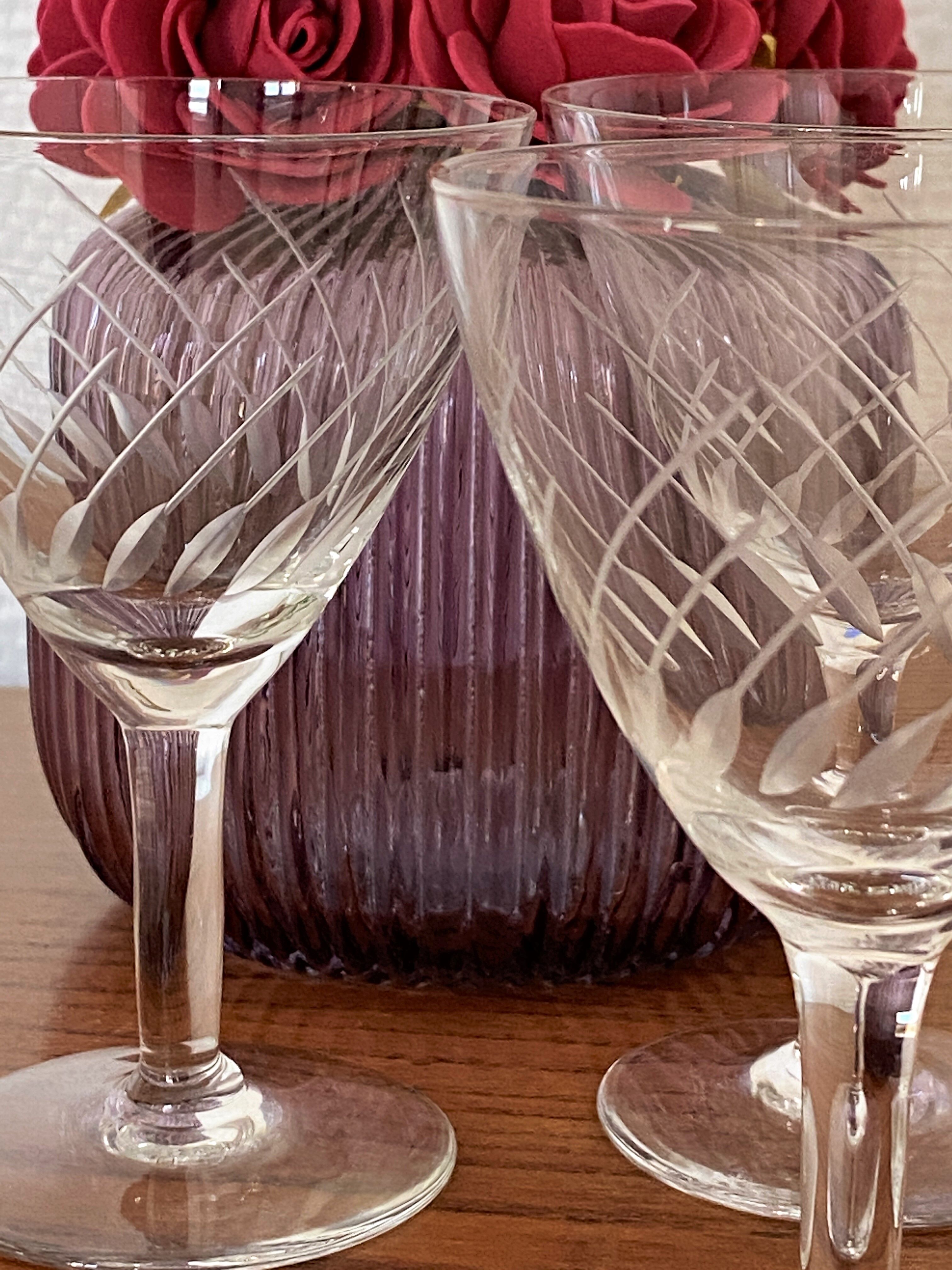 4 white wine glasses in engraved glass 6 cl