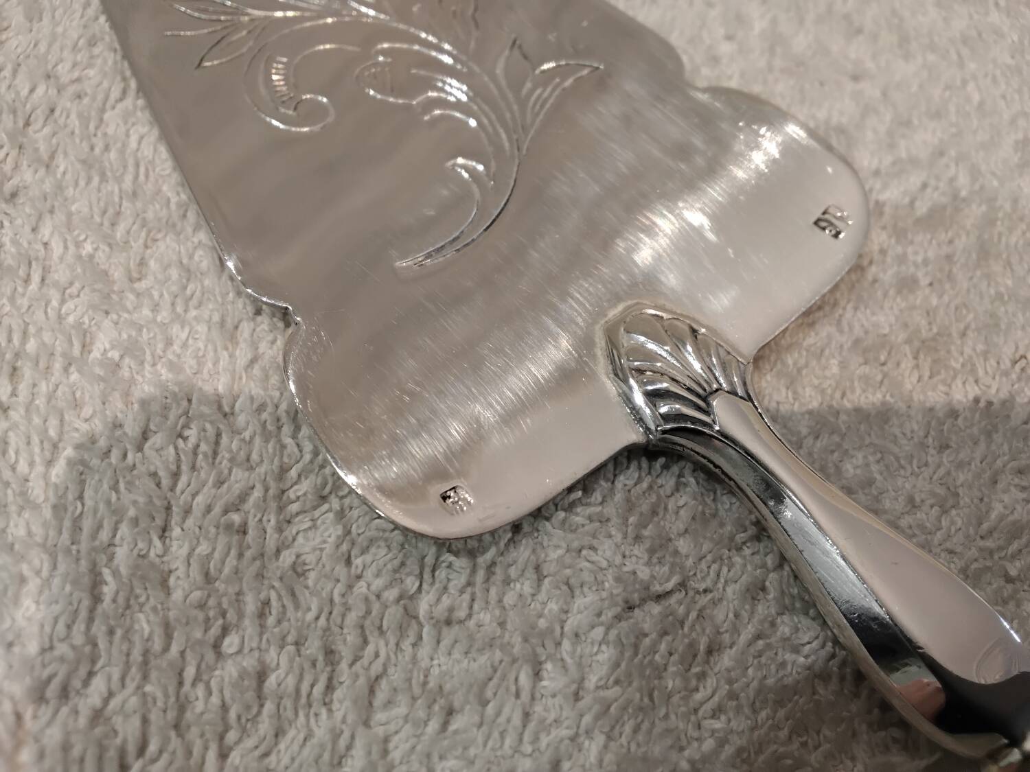 Silver metal pie server Liberty Grand Prix Monaco