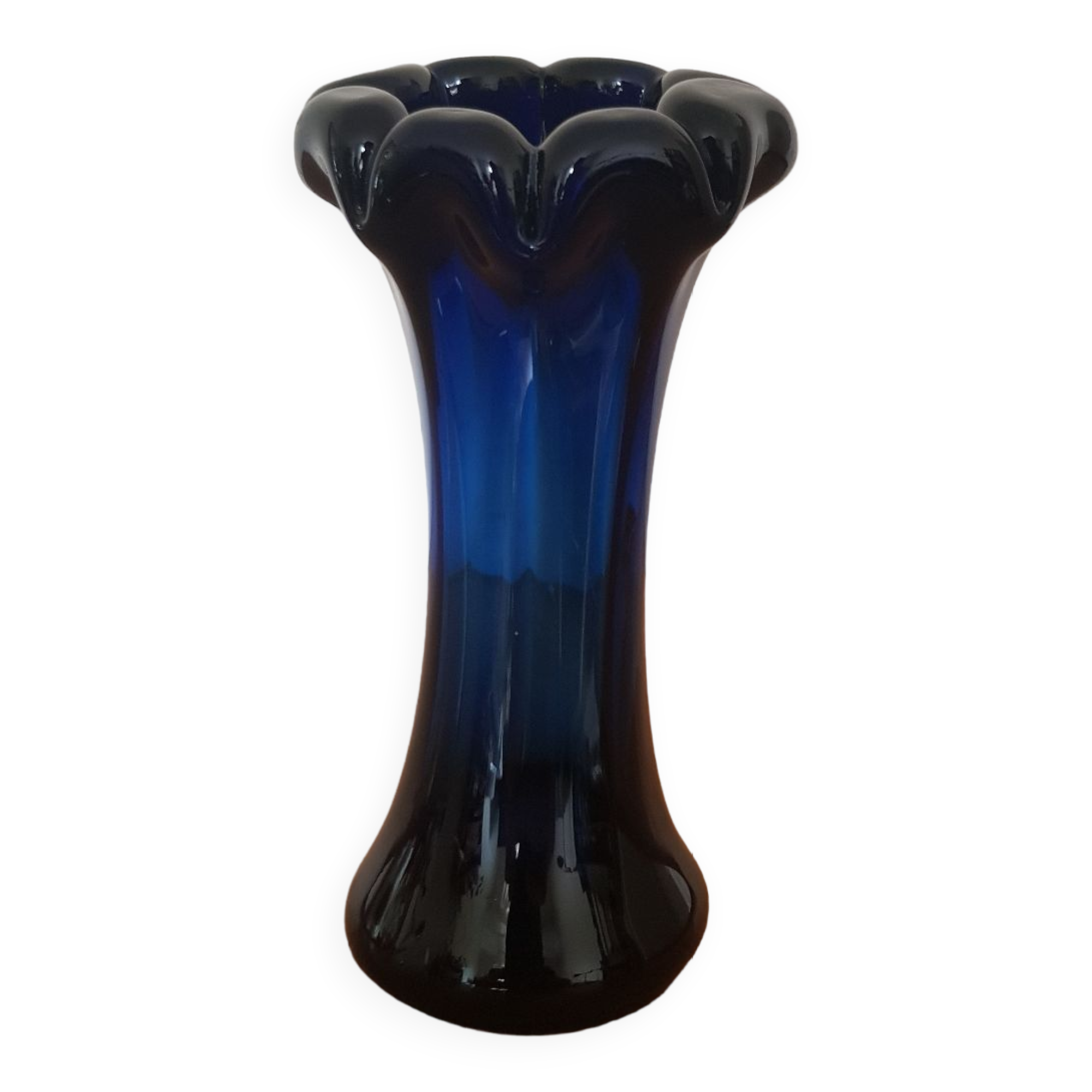 Vintage blue soliflore