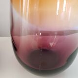 Vases en verre multicolore
