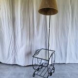 E-reader floor lamp
