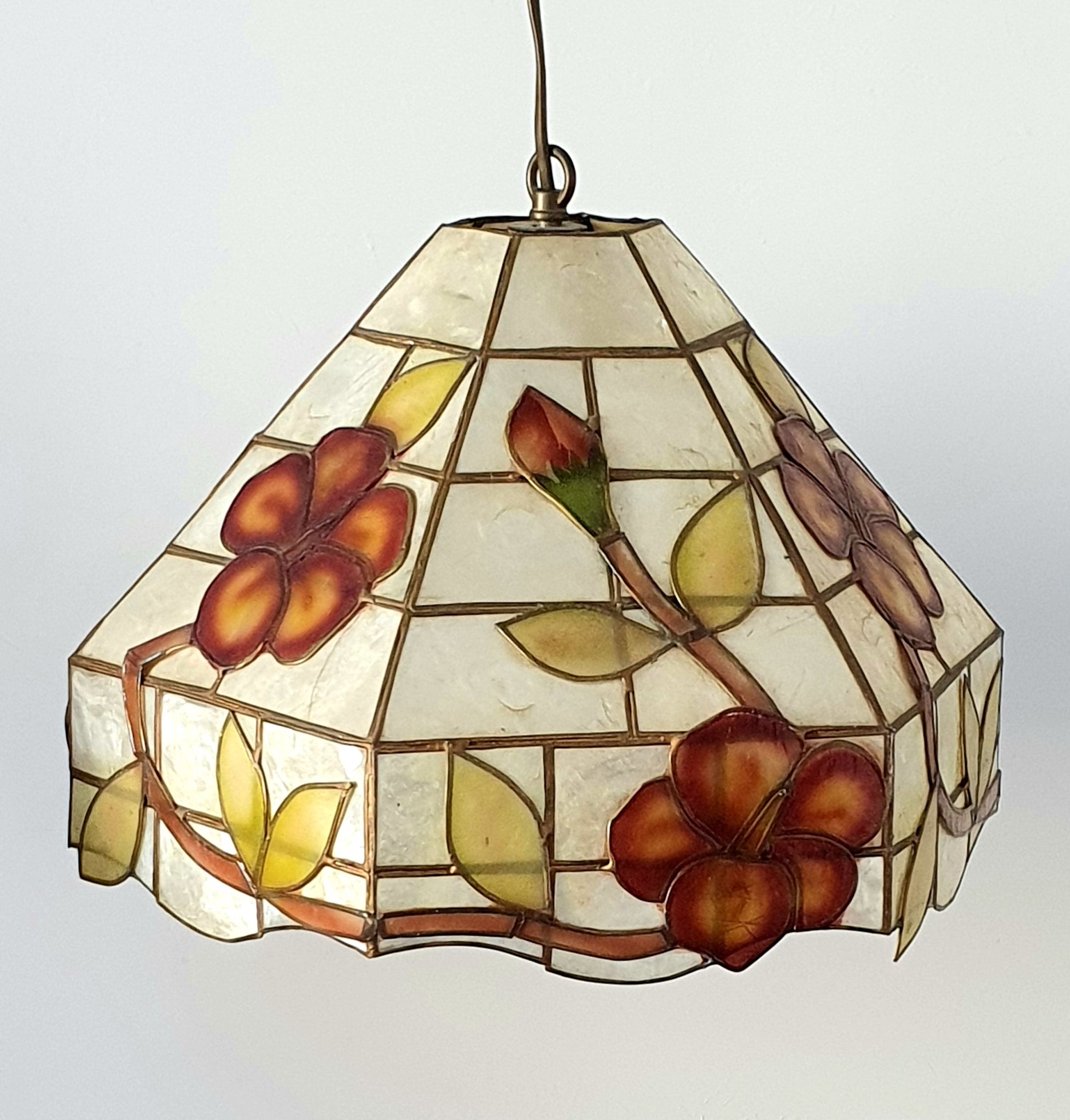 Duo de suspensions vintage en nacre