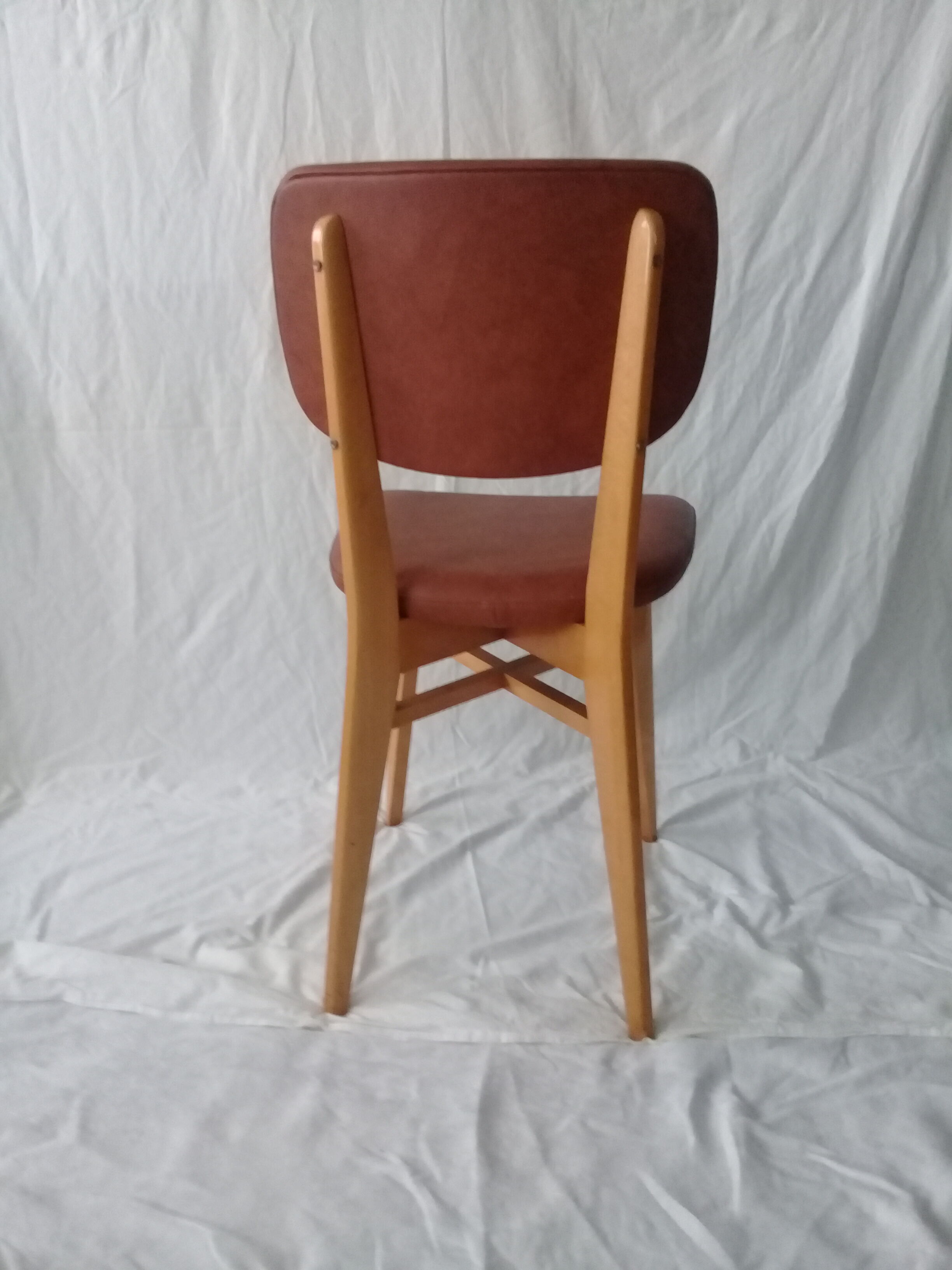 Suite of 6 vintage chairs