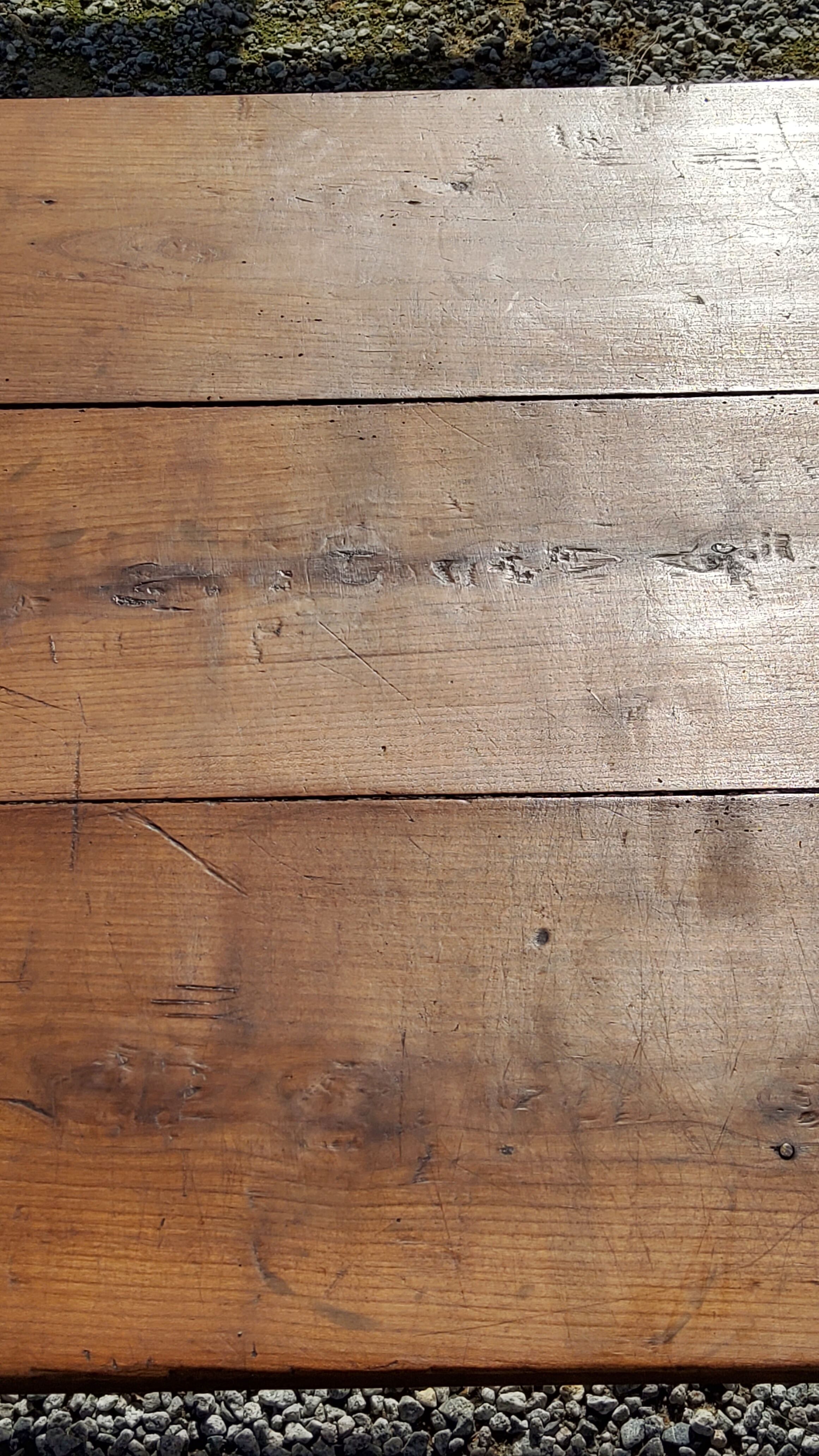 Table basse de ferme XIXième siècle plateau merisier piètement chêne 1 tiroir pieds fuseaux