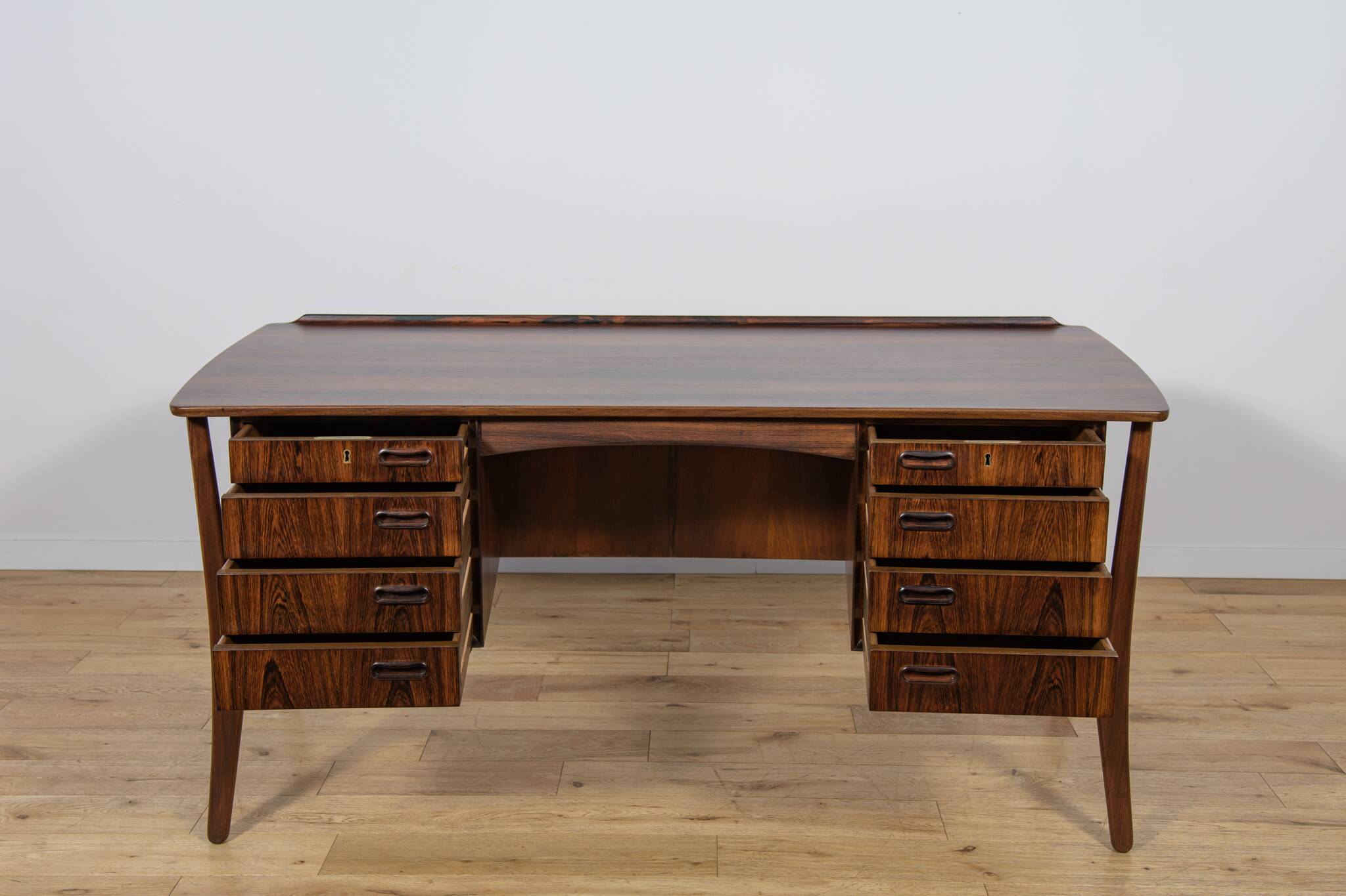 Mid-Century Modern Danish Rosewood Desk by Svend Åge Madsen for H.P. Hansen, Denmark, 1960s