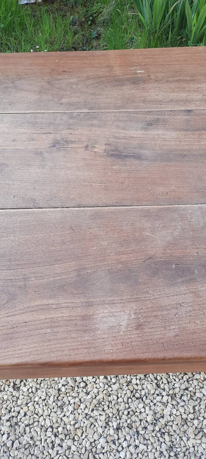 Farmhouse table