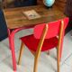 Ensemble bureau et chaise d’écolier