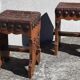 Paire de tabourets brutalistes, assise cuir.
