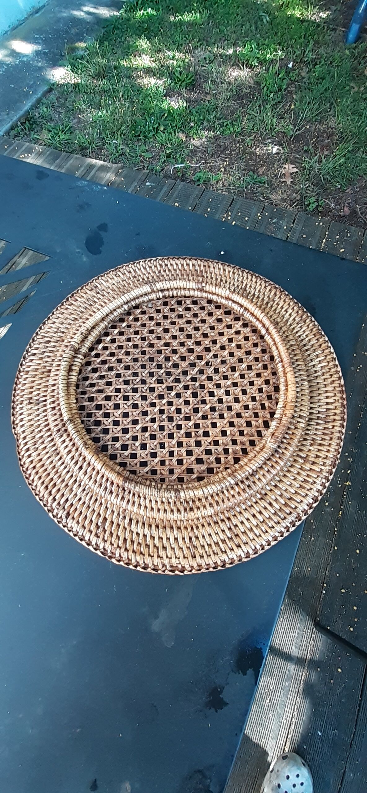 Rattan presentation plates