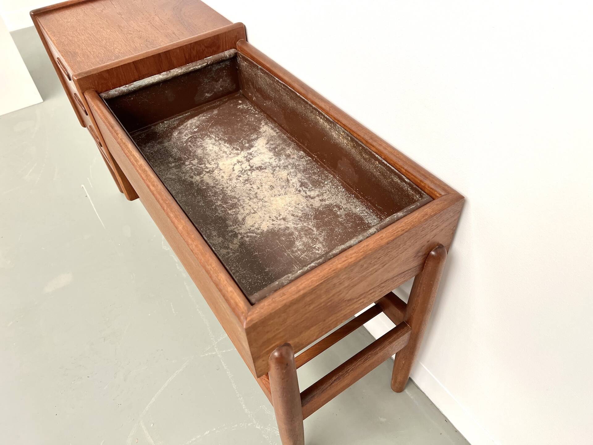 Arne Wahl Iversen teak planter