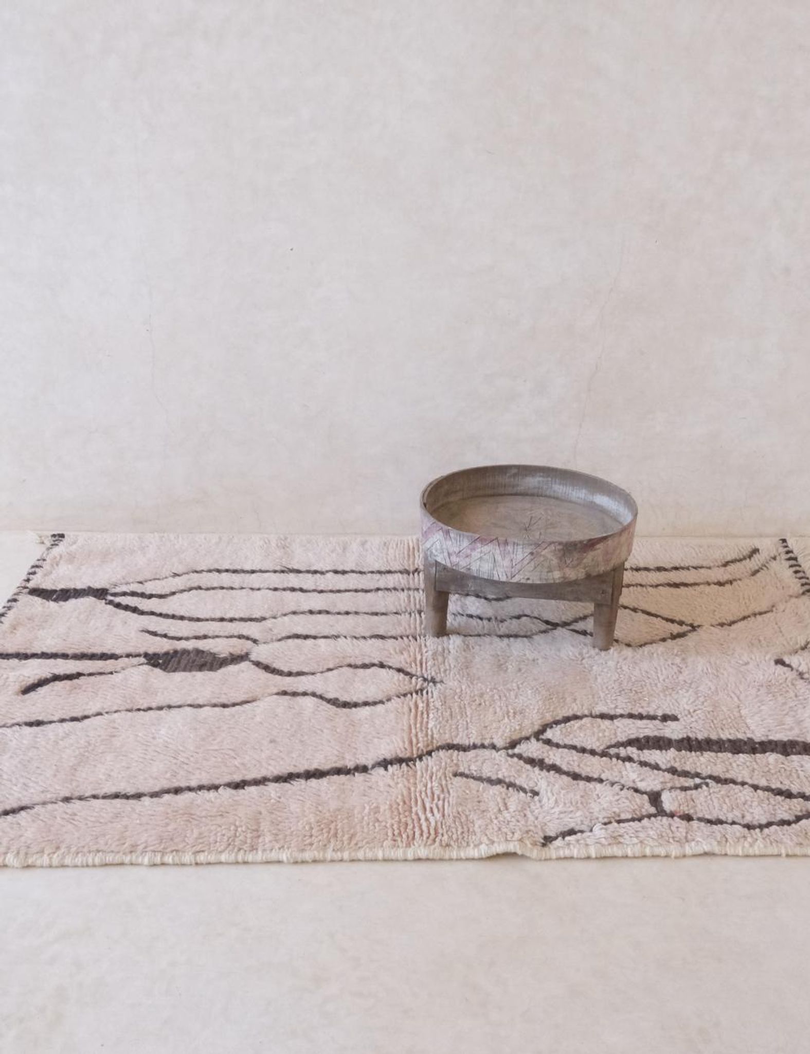 Pale Pink Berber Rug - 173 x 116 cm