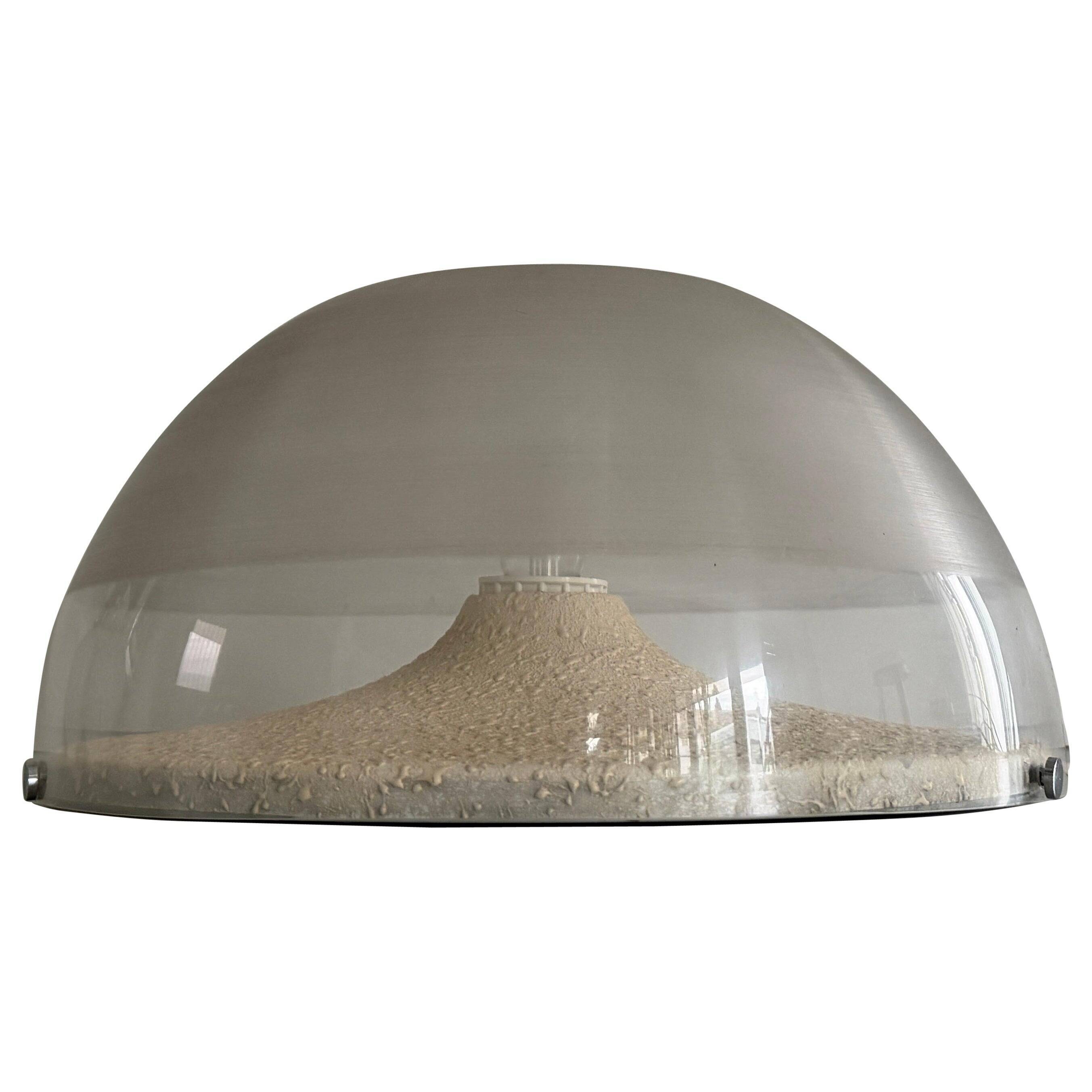 Lampe de table en métal semi-transparent et plexiglas par Harvey Guzzini, années 1960, Italie
