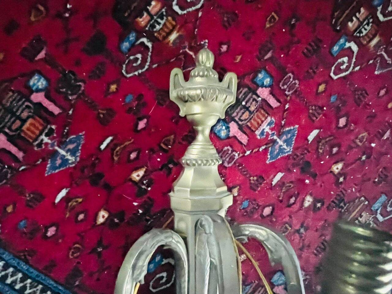 Pair of gilt and chiselled bronze wall lights with 3 lights - Louis XVI style