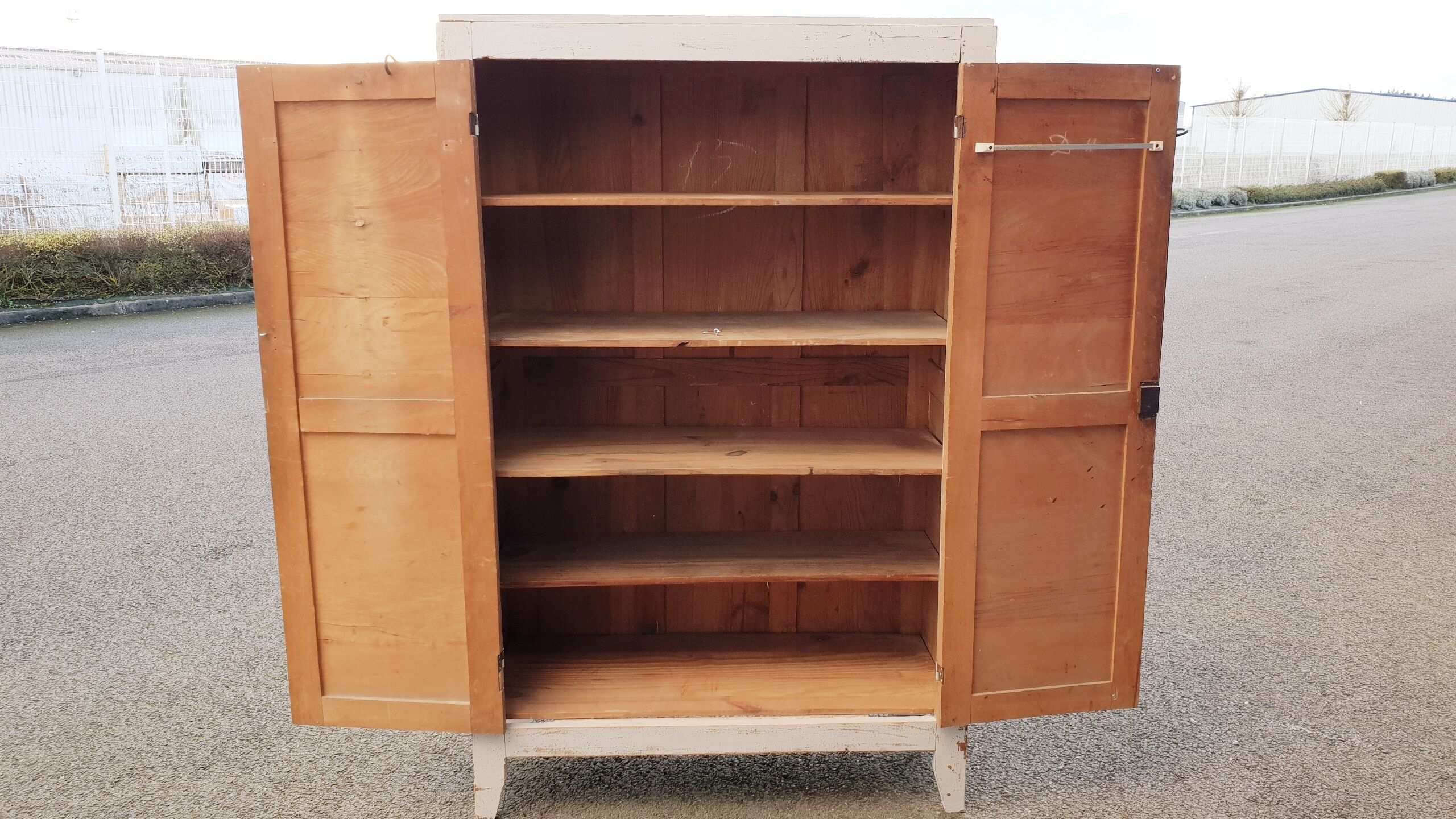 Vintage 60s wardrobe