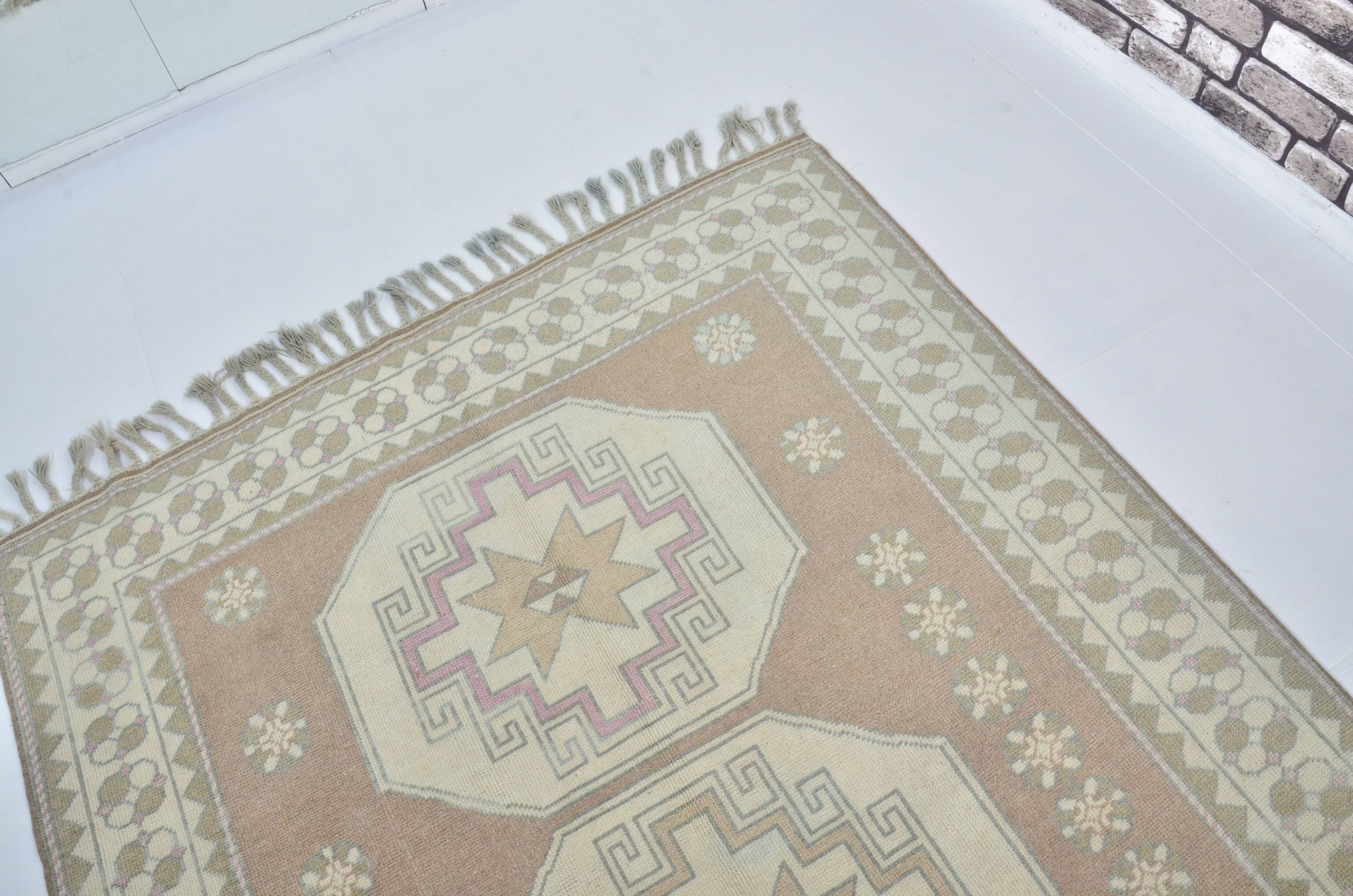 Home Living Vintage Wool Rug sku 3588